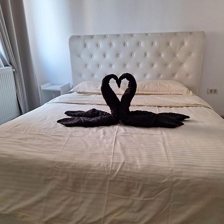 Luxury Daniel Apartament Residence Militari Rosu Екстер'єр фото