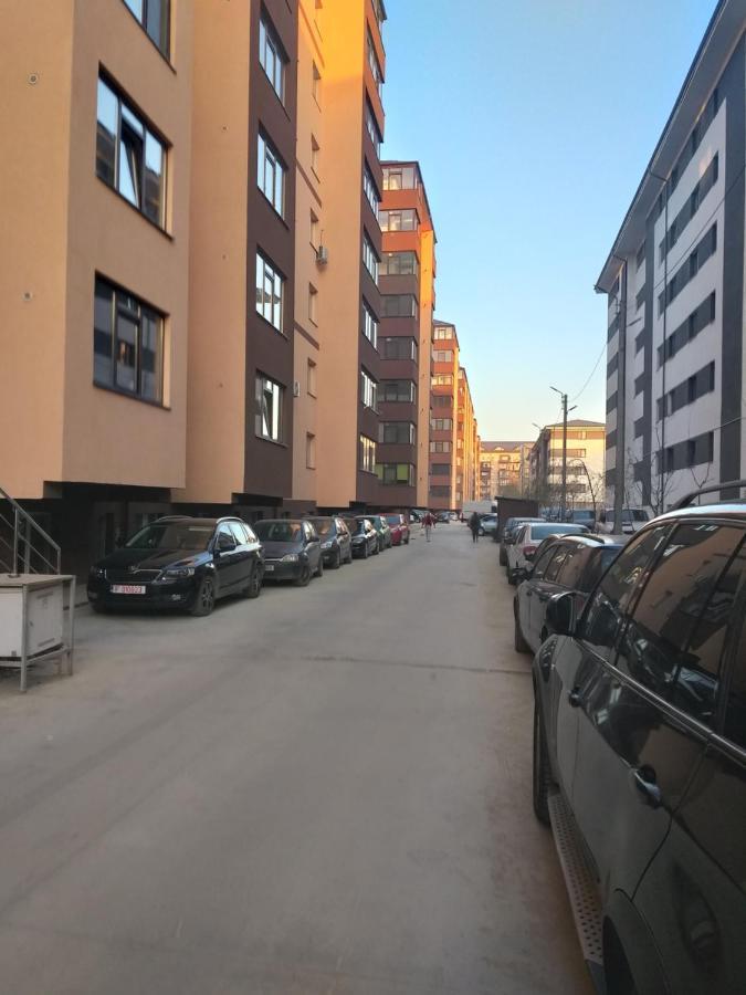 Luxury Daniel Apartament Residence Militari Rosu Екстер'єр фото